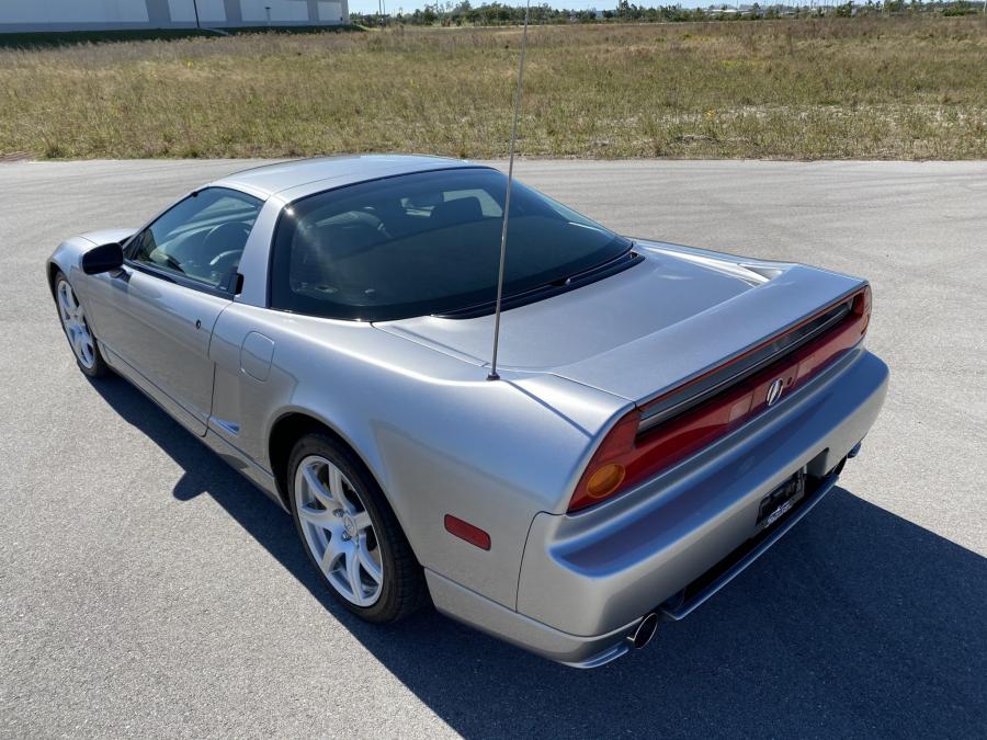  Acura NSX-T 2004 года  (фото 10 из 121)